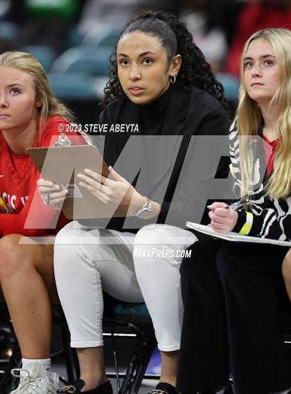 Thumbnail 2 in Regis Jesuit vs. Monarch (CHSAA 6A Great 8) photogallery.