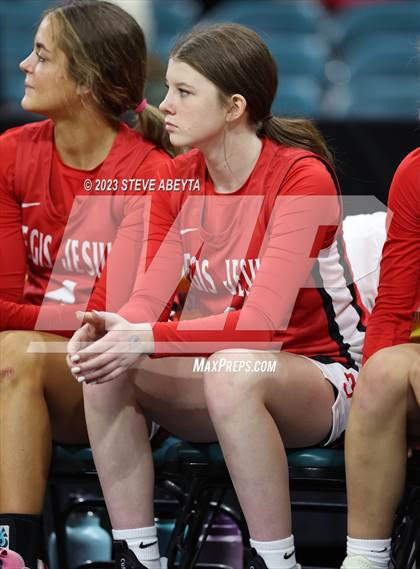 Thumbnail 3 in Regis Jesuit vs. Monarch (CHSAA 6A Great 8) photogallery.