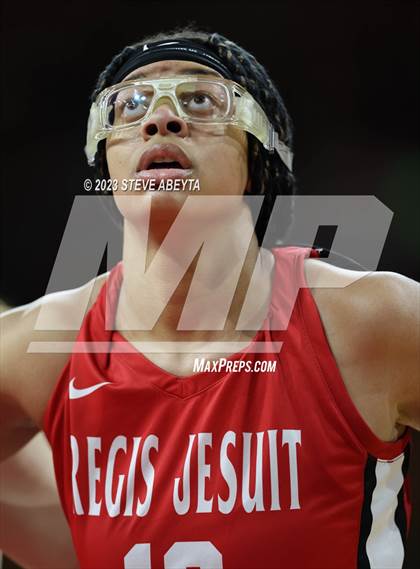 Thumbnail 3 in Regis Jesuit vs. Monarch (CHSAA 6A Great 8) photogallery.