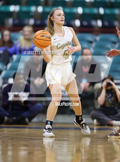 Thumbnail 2 in Regis Jesuit vs. Monarch (CHSAA 6A Great 8) photogallery.