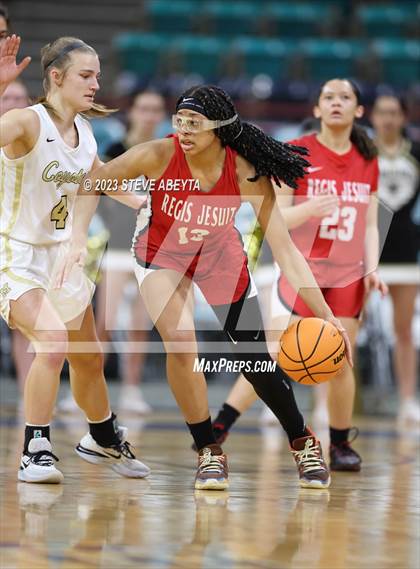 Thumbnail 3 in Regis Jesuit vs. Monarch (CHSAA 6A Great 8) photogallery.
