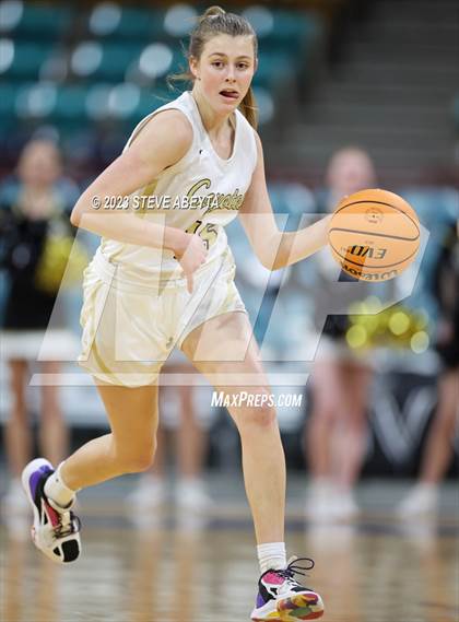 Thumbnail 3 in Regis Jesuit vs. Monarch (CHSAA 6A Great 8) photogallery.