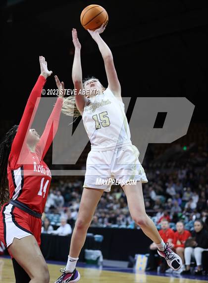 Thumbnail 2 in Regis Jesuit vs. Monarch (CHSAA 6A Great 8) photogallery.