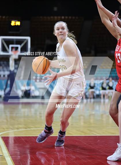 Thumbnail 3 in Regis Jesuit vs. Monarch (CHSAA 6A Great 8) photogallery.