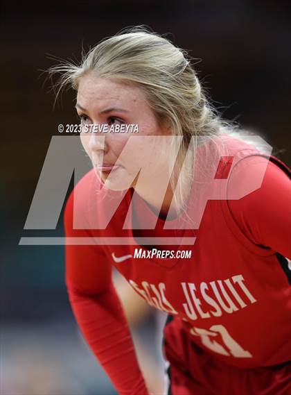 Thumbnail 1 in Regis Jesuit vs. Monarch (CHSAA 6A Great 8) photogallery.