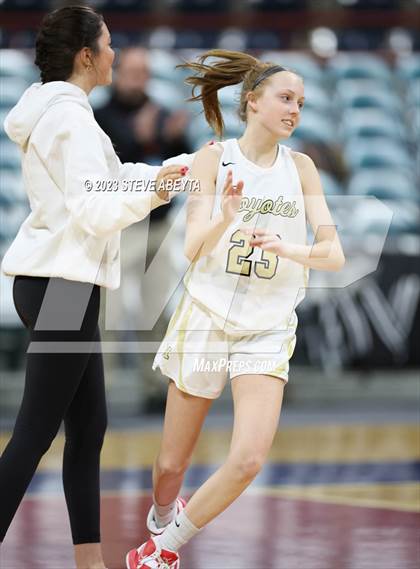 Thumbnail 1 in Regis Jesuit vs. Monarch (CHSAA 6A Great 8) photogallery.