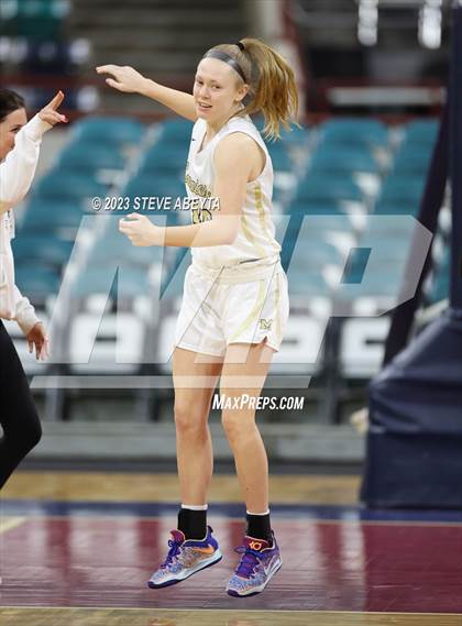 Thumbnail 1 in Regis Jesuit vs. Monarch (CHSAA 6A Great 8) photogallery.