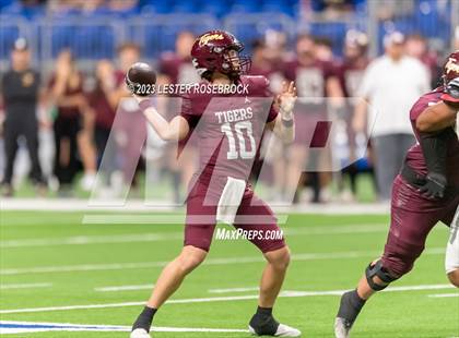 Thumbnail 2 in Steele @ Dripping Springs (UIL 6A D2 Quarterfinals) photogallery.
