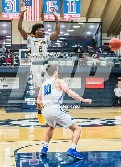 Thumbnail 1 in Bishop O'Dowd vs. Pleasant Grove (MLK Classic at St. Mary's College) photogallery.