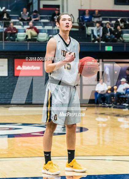 Thumbnail 2 in Bishop O'Dowd vs. Pleasant Grove (MLK Classic at St. Mary's College) photogallery.