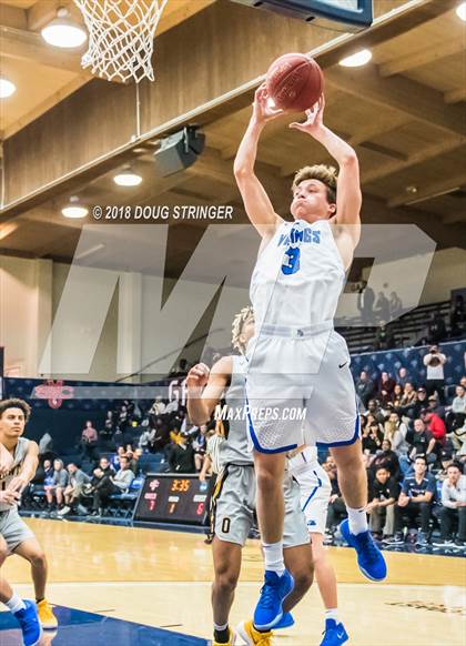 Thumbnail 3 in Bishop O'Dowd vs. Pleasant Grove (MLK Classic at St. Mary's College) photogallery.