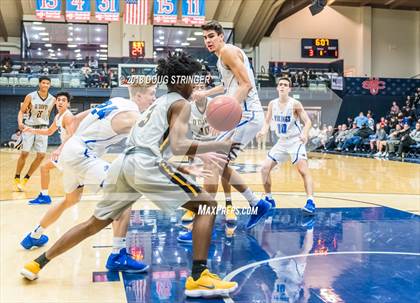Thumbnail 3 in Bishop O'Dowd vs. Pleasant Grove (MLK Classic at St. Mary's College) photogallery.