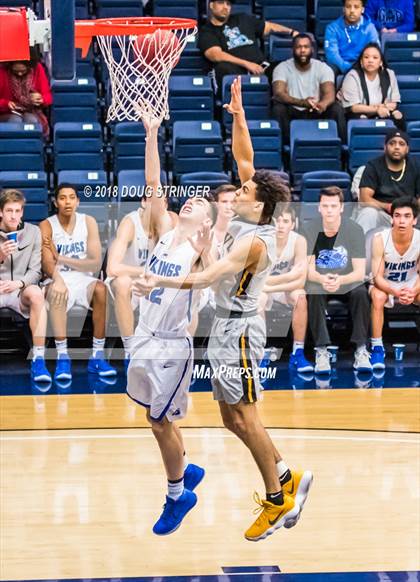 Thumbnail 2 in Bishop O'Dowd vs. Pleasant Grove (MLK Classic at St. Mary's College) photogallery.