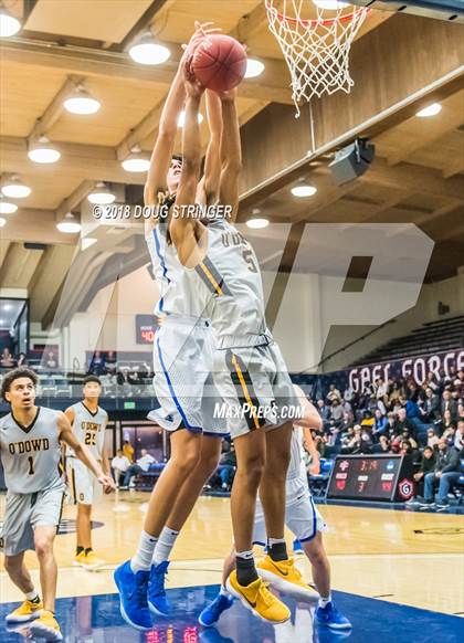 Thumbnail 2 in Bishop O'Dowd vs. Pleasant Grove (MLK Classic at St. Mary's College) photogallery.
