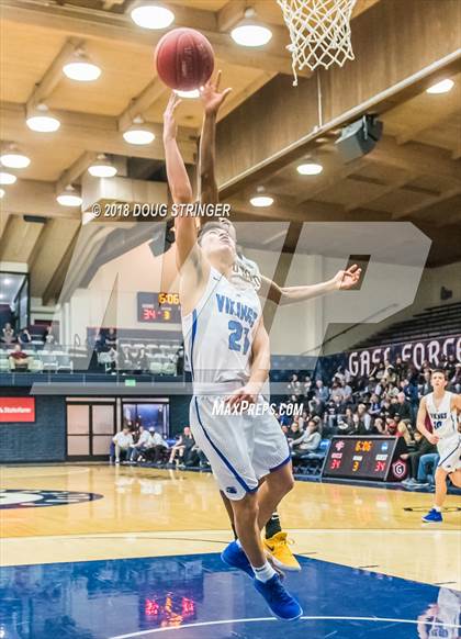Thumbnail 3 in Bishop O'Dowd vs. Pleasant Grove (MLK Classic at St. Mary's College) photogallery.