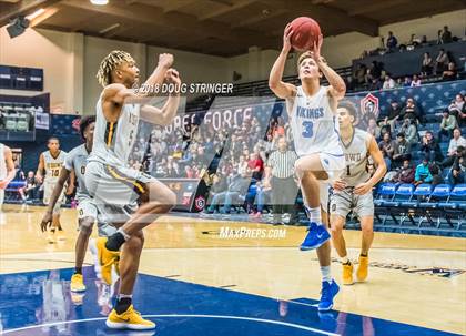 Thumbnail 3 in Bishop O'Dowd vs. Pleasant Grove (MLK Classic at St. Mary's College) photogallery.