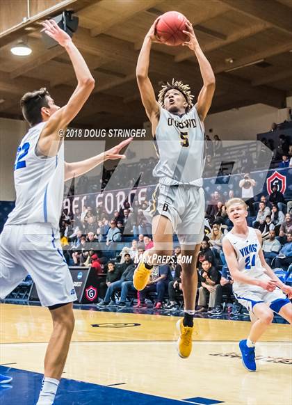 Thumbnail 3 in Bishop O'Dowd vs. Pleasant Grove (MLK Classic at St. Mary's College) photogallery.