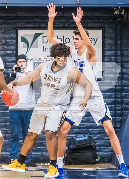 Thumbnail 1 in Bishop O'Dowd vs. Pleasant Grove (MLK Classic at St. Mary's College) photogallery.