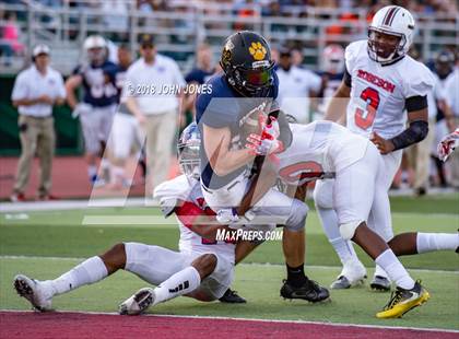 Thumbnail 3 in Paul Robeson All-Star Classic (East vs. West) photogallery.