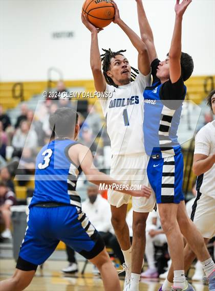 Thumbnail 2 in Longmont vs Grandview (Paul Davis Classic) photogallery.