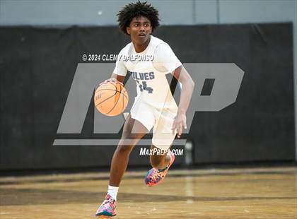 Thumbnail 2 in Longmont vs Grandview (Paul Davis Classic) photogallery.