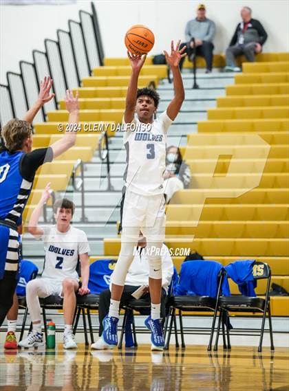 Thumbnail 2 in Longmont vs Grandview (Paul Davis Classic) photogallery.