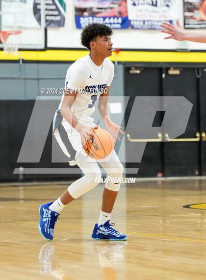 Thumbnail 2 in Longmont vs Grandview (Paul Davis Classic) photogallery.