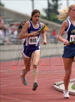 Thumbnail 3 in NYSPHSAA Championships (Girls Track Events, Day 2) photogallery.