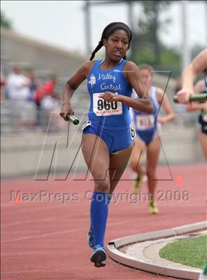 Thumbnail 2 in NYSPHSAA Championships (Girls Track Events, Day 2) photogallery.