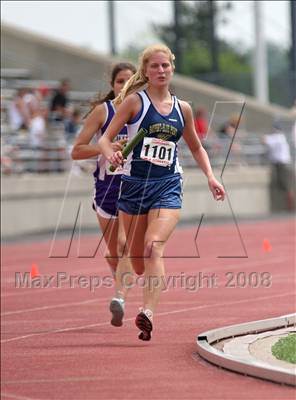 Thumbnail 2 in NYSPHSAA Championships (Girls Track Events, Day 2) photogallery.