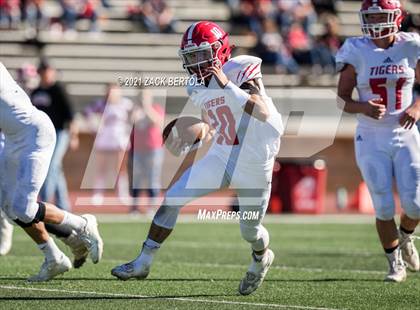 Thumbnail 2 in Duchesne vs. Milford (UHSAA 1A Semifinal) photogallery.