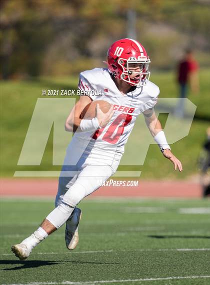 Thumbnail 2 in Duchesne vs. Milford (UHSAA 1A Semifinal) photogallery.