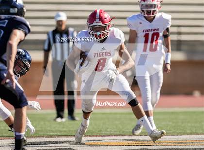 Thumbnail 3 in Duchesne vs. Milford (UHSAA 1A Semifinal) photogallery.