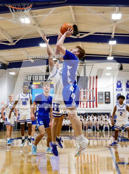 Thumbnail 1 in JV: Covington Catholic @ Highlands photogallery.