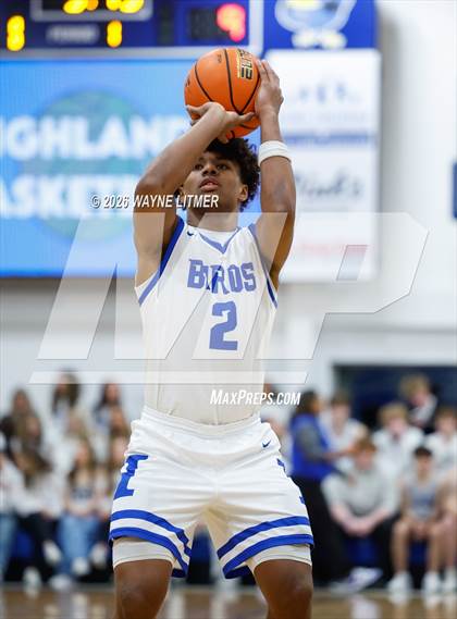 Thumbnail 2 in JV: Covington Catholic @ Highlands photogallery.
