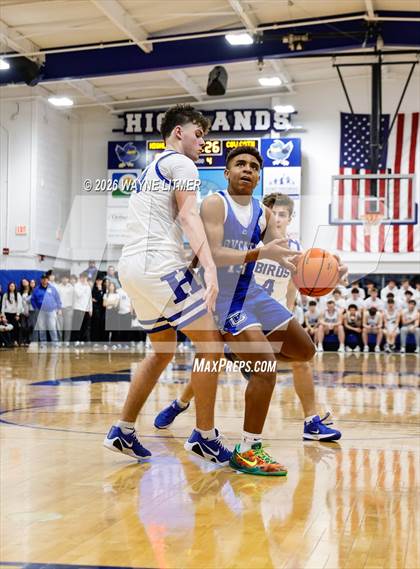 Thumbnail 1 in JV: Covington Catholic @ Highlands photogallery.