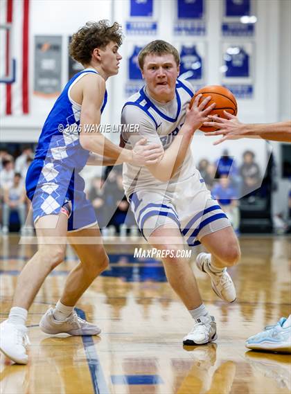 Thumbnail 2 in JV: Covington Catholic @ Highlands photogallery.