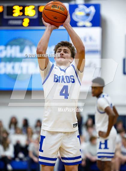 Thumbnail 1 in JV: Covington Catholic @ Highlands photogallery.