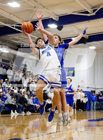 Thumbnail 2 in JV: Covington Catholic @ Highlands photogallery.