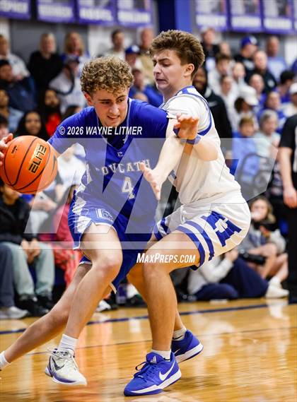 Thumbnail 2 in JV: Covington Catholic @ Highlands photogallery.