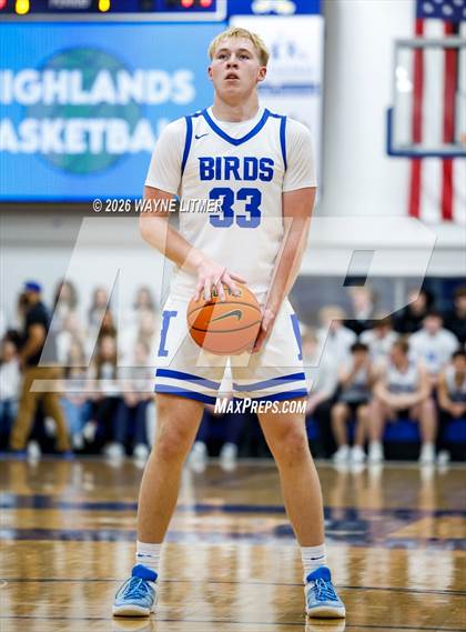 Thumbnail 1 in JV: Covington Catholic @ Highlands photogallery.