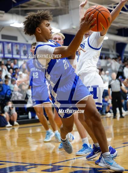 Thumbnail 3 in JV: Covington Catholic @ Highlands photogallery.