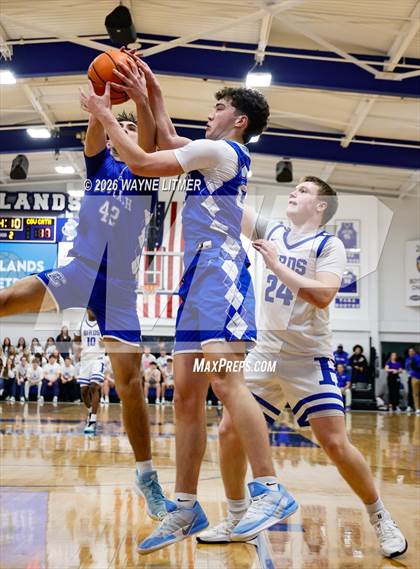 Thumbnail 1 in JV: Covington Catholic @ Highlands photogallery.