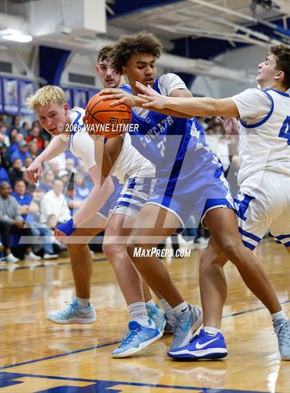 Thumbnail 1 in JV: Covington Catholic @ Highlands photogallery.