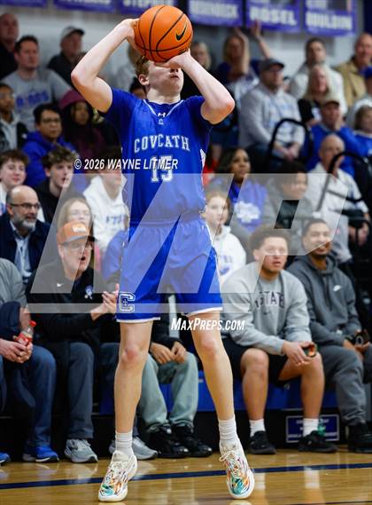 Thumbnail 2 in JV: Covington Catholic @ Highlands photogallery.