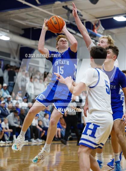 Thumbnail 3 in JV: Covington Catholic @ Highlands photogallery.