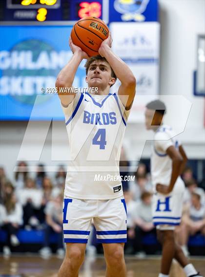 Thumbnail 3 in JV: Covington Catholic @ Highlands photogallery.