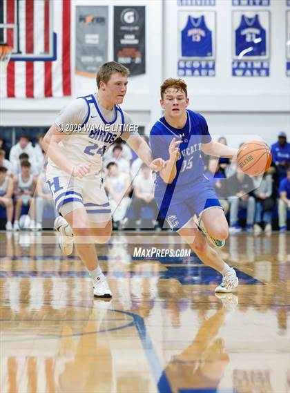 Thumbnail 2 in JV: Covington Catholic @ Highlands photogallery.