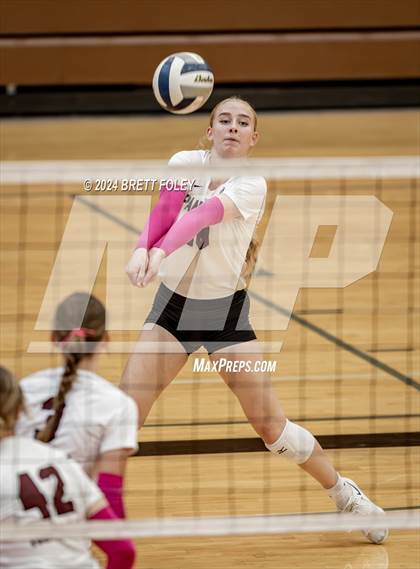 Thumbnail 3 in Millard South vs. Norfolk photogallery.