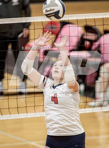 Thumbnail 2 in Millard South vs. Norfolk photogallery.